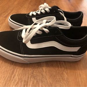 Vans Sneakers Women’s Size 7